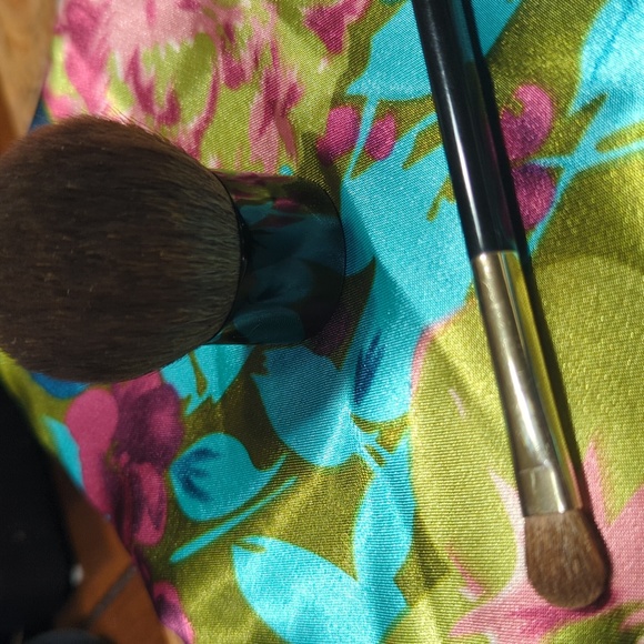 Chanel Luxury Sable Brush Set - Picture 2 of 2